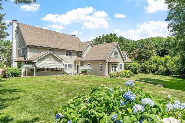 20 Hillery Rd, Leominster, MA 01453