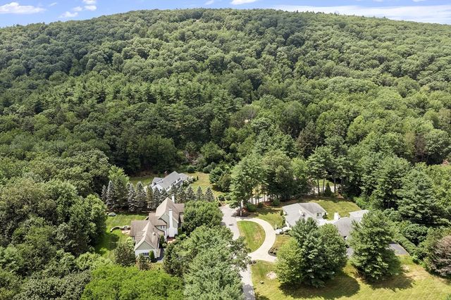 20 Hillery Rd, Leominster, MA 01453