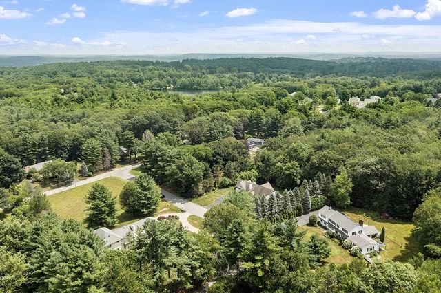 20 Hillery Rd, Leominster, MA 01453