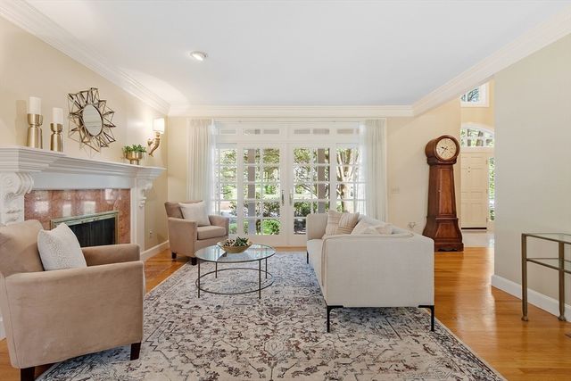 20 Hillery Rd, Leominster, MA 01453