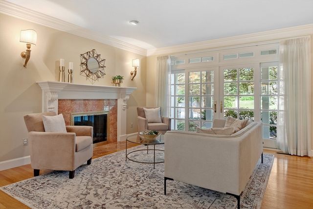20 Hillery Rd, Leominster, MA 01453