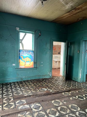 1217 N Palm Avenue, Fresno, CA 93728