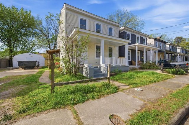 2011 Holladay ST, Portsmouth, VA 23704