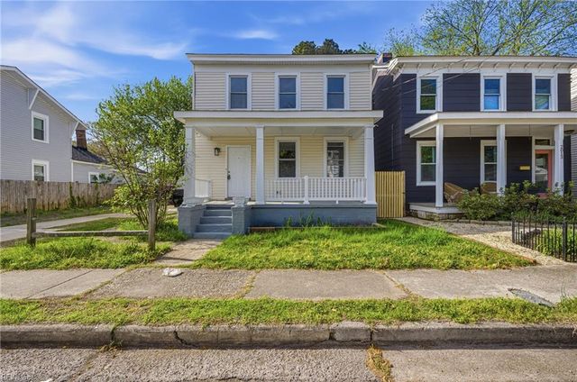 2011 Holladay ST, Portsmouth, VA 23704