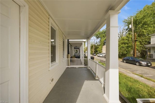 2011 Holladay ST, Portsmouth, VA 23704