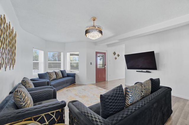 4120-4122 Dixie HWY, Erlanger, KY 41018