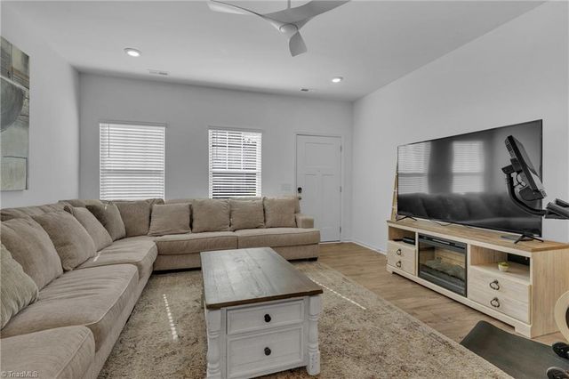 1717 Granby Heights Drive, Winston-salem, NC 27103