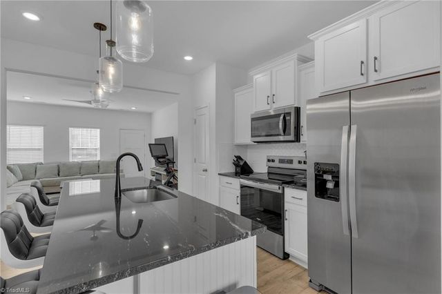 1717 Granby Heights Drive, Winston-salem, NC 27103