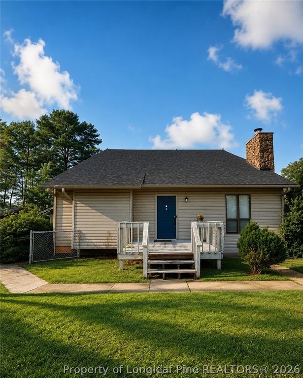 6477 Pittsfield Drive, Fayetteville, NC 28303 — exterior
