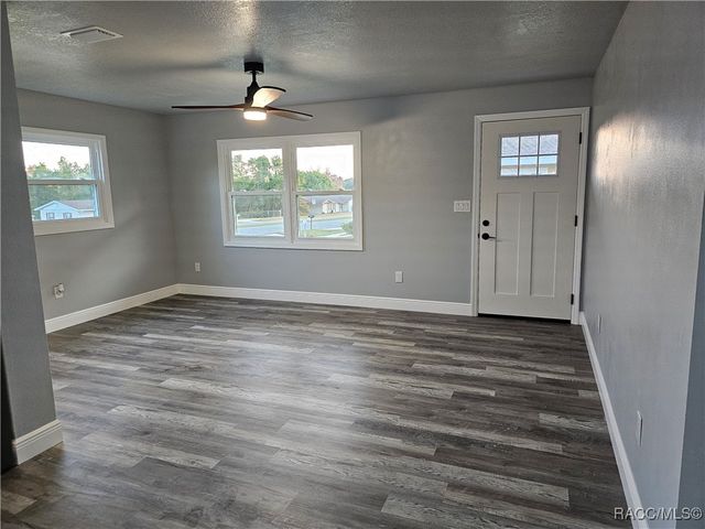 9388 N Citrus Springs Boulevard, Citrus Springs, FL 34434