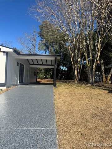 9388 N Citrus Springs Boulevard, Citrus Springs, FL 34434