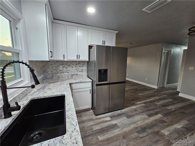 9388 N Citrus Springs Boulevard, Citrus Springs, FL 34434