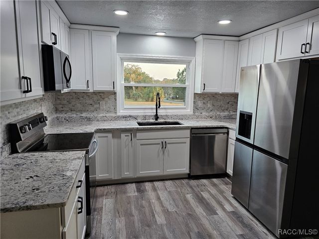 9388 N Citrus Springs Boulevard, Citrus Springs, FL 34434