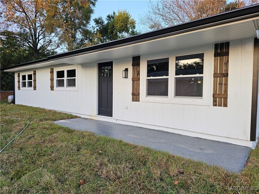 9388 N Citrus Springs Boulevard, Citrus Springs, FL 34434