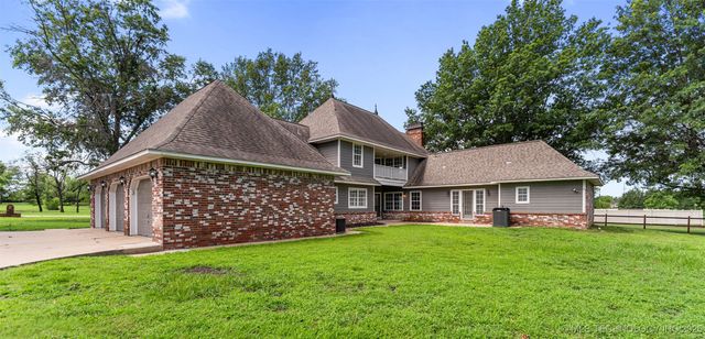 10295 E Rose Glen Drive, Claremore, OK 74019