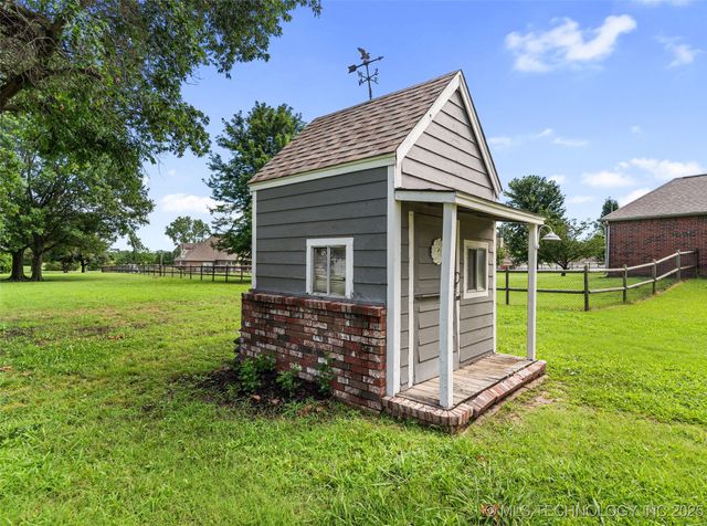 10295 E Rose Glen Drive, Claremore, OK 74019