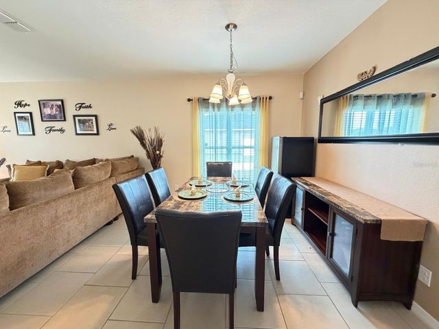 4808 ROCKVALE DR, Kissimmee, FL 34758