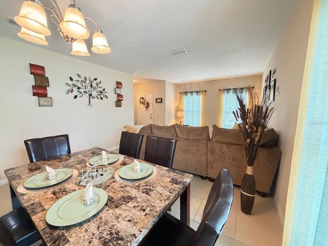 4808 ROCKVALE DR, Kissimmee, FL 34758