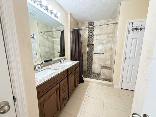 4808 ROCKVALE DR, Kissimmee, FL 34758