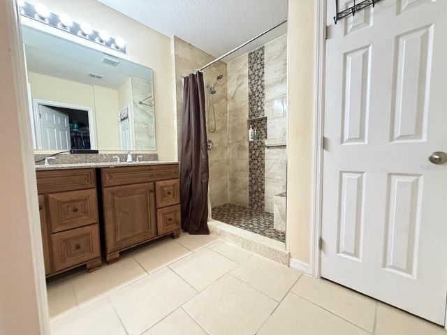 4808 ROCKVALE DR, Kissimmee, FL 34758