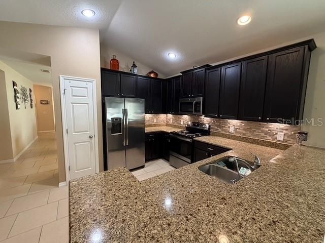 4808 ROCKVALE DR, Kissimmee, FL 34758