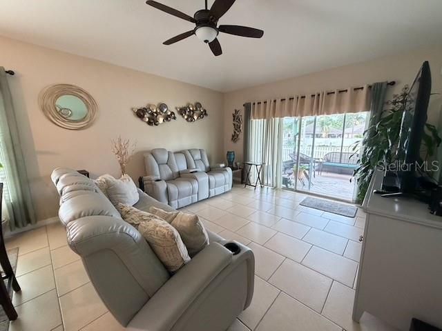 4808 ROCKVALE DR, Kissimmee, FL 34758