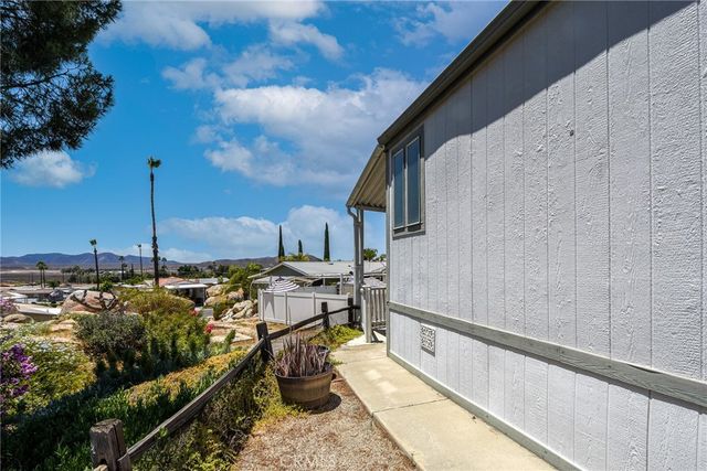 1536 S State Street 218 B, Hemet, CA 92543