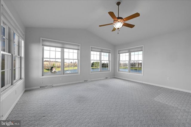 988 CAMBRIDGE DR, Manheim, PA 17545