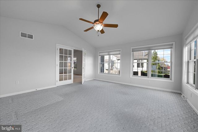 988 CAMBRIDGE DR, Manheim, PA 17545