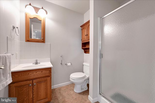 988 CAMBRIDGE DR, Manheim, PA 17545