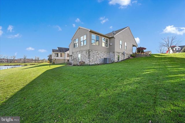 988 CAMBRIDGE DR, Manheim, PA 17545