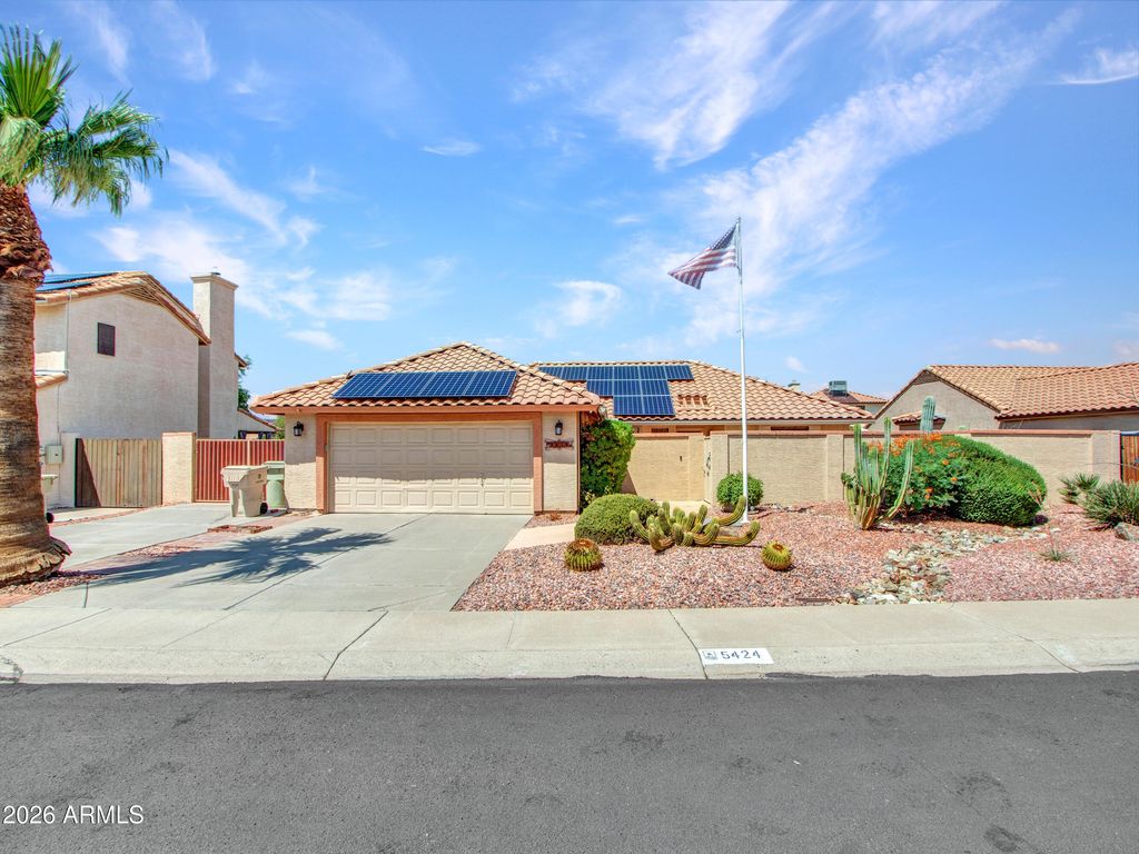 5424 W COCHISE Drive, Glendale, AZ 85302 — photo 2
