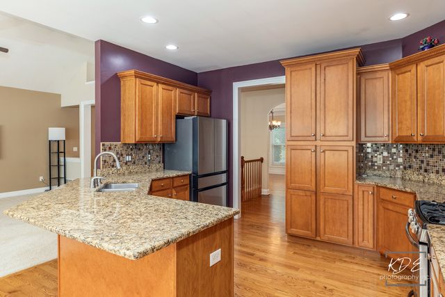 662 Omaha Drive, Yorkville, IL 60560