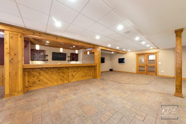 662 Omaha Drive, Yorkville, IL 60560