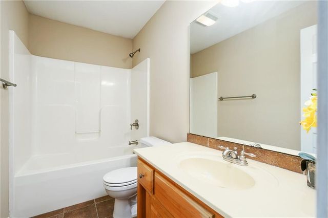 6204 Berando Court, Lawrence, KS 66049