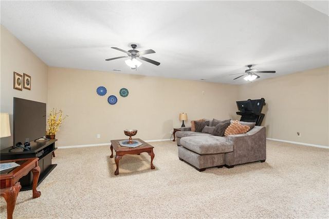 6204 Berando Court, Lawrence, KS 66049