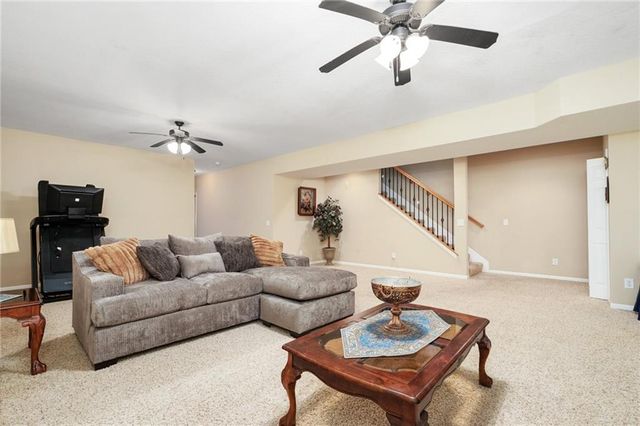 6204 Berando Court, Lawrence, KS 66049