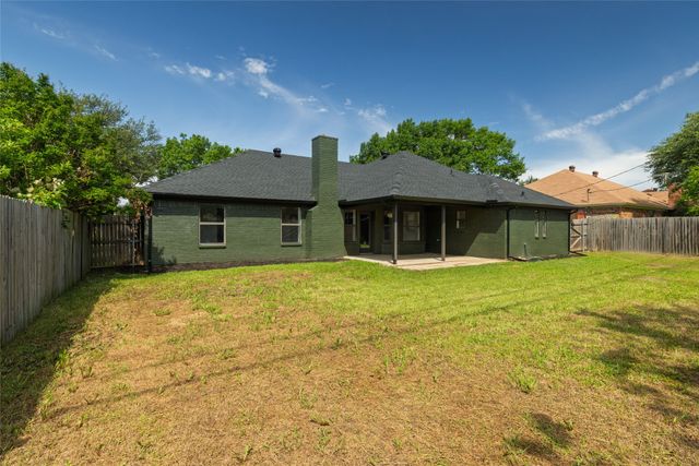 5728 Caracas Drive, North Richland Hills, TX 76180