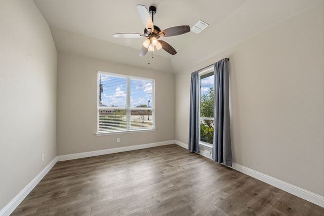 129 Sundance Circle, Waxahachie, TX 75165