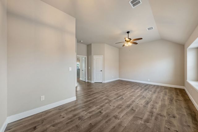 129 Sundance Circle, Waxahachie, TX 75165