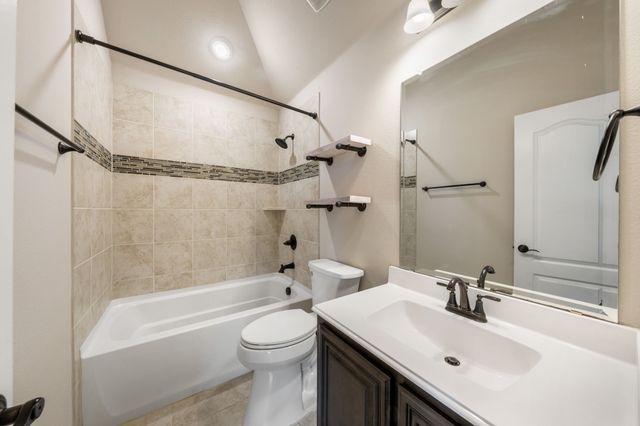 129 Sundance Circle, Waxahachie, TX 75165
