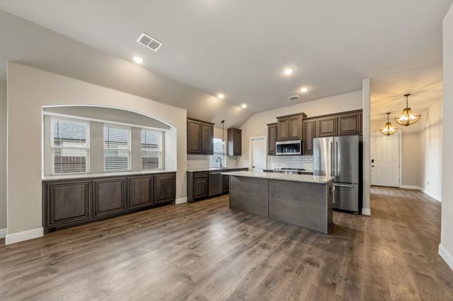 129 Sundance Circle, Waxahachie, TX 75165