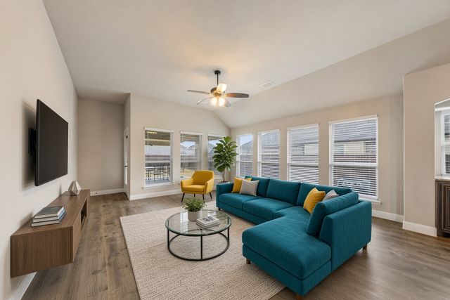 129 Sundance Circle, Waxahachie, TX 75165