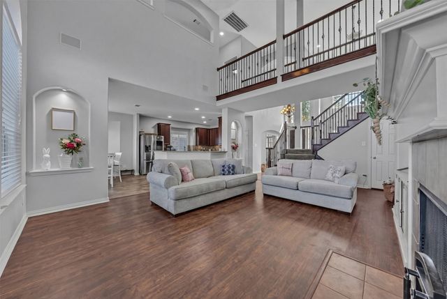 943 Mimosa Court, Burleson, TX 76028