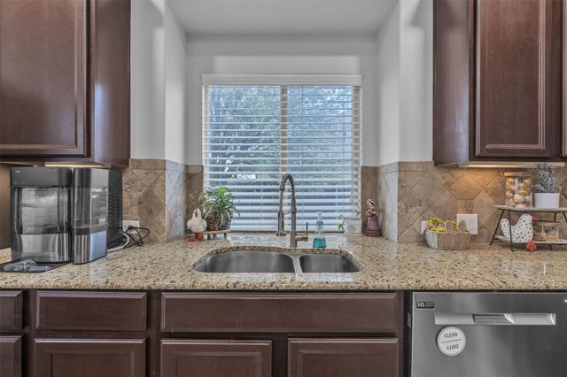 943 Mimosa Court, Burleson, TX 76028