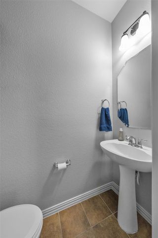 943 Mimosa Court, Burleson, TX 76028