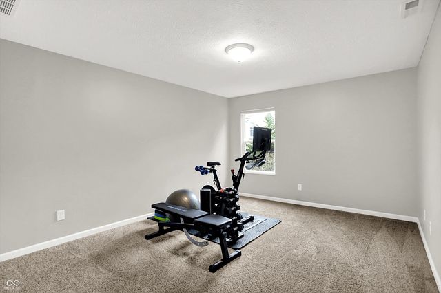 15751 Chapel Park Drive E, Noblesville, IN 46060