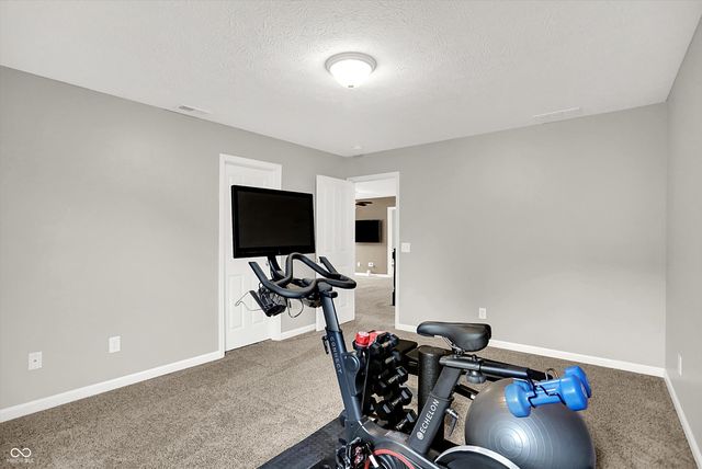 15751 Chapel Park Drive E, Noblesville, IN 46060