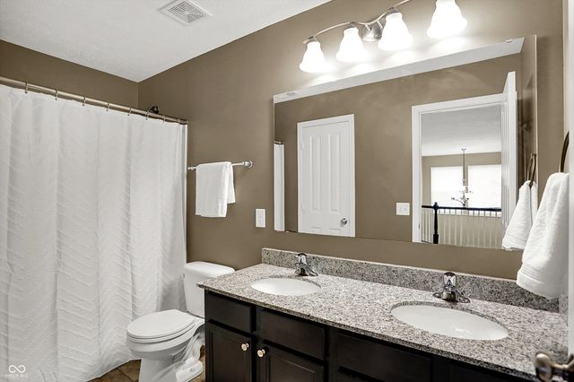 15751 Chapel Park Drive E, Noblesville, IN 46060