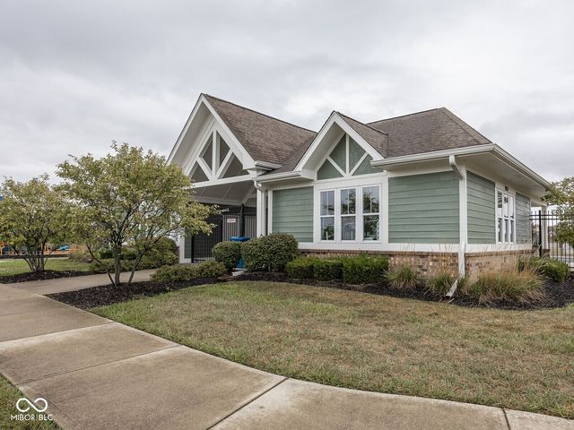 15751 Chapel Park Drive E, Noblesville, IN 46060